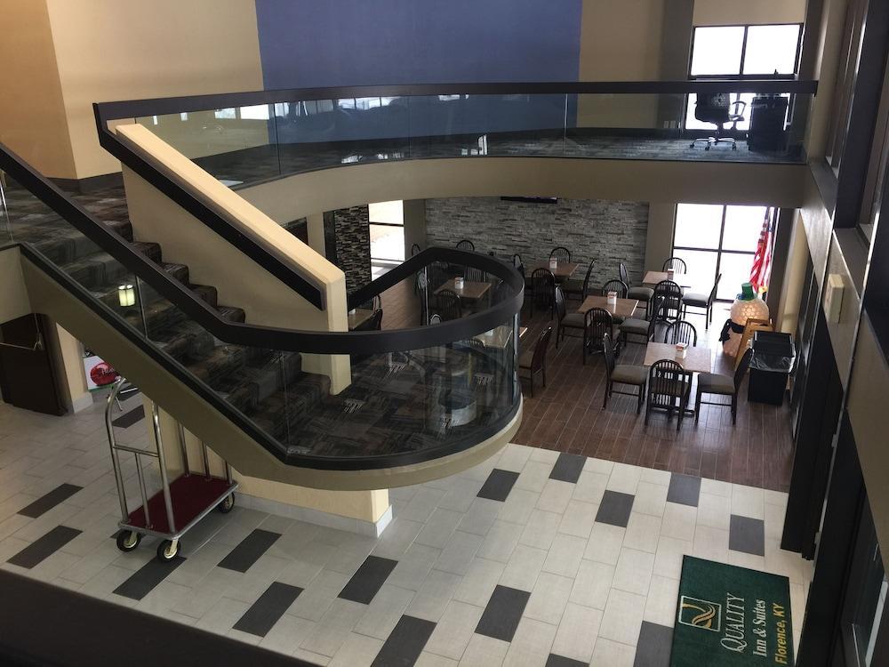 Quality Inn & Suites Florence - Cincinnati South Εξωτερικό φωτογραφία