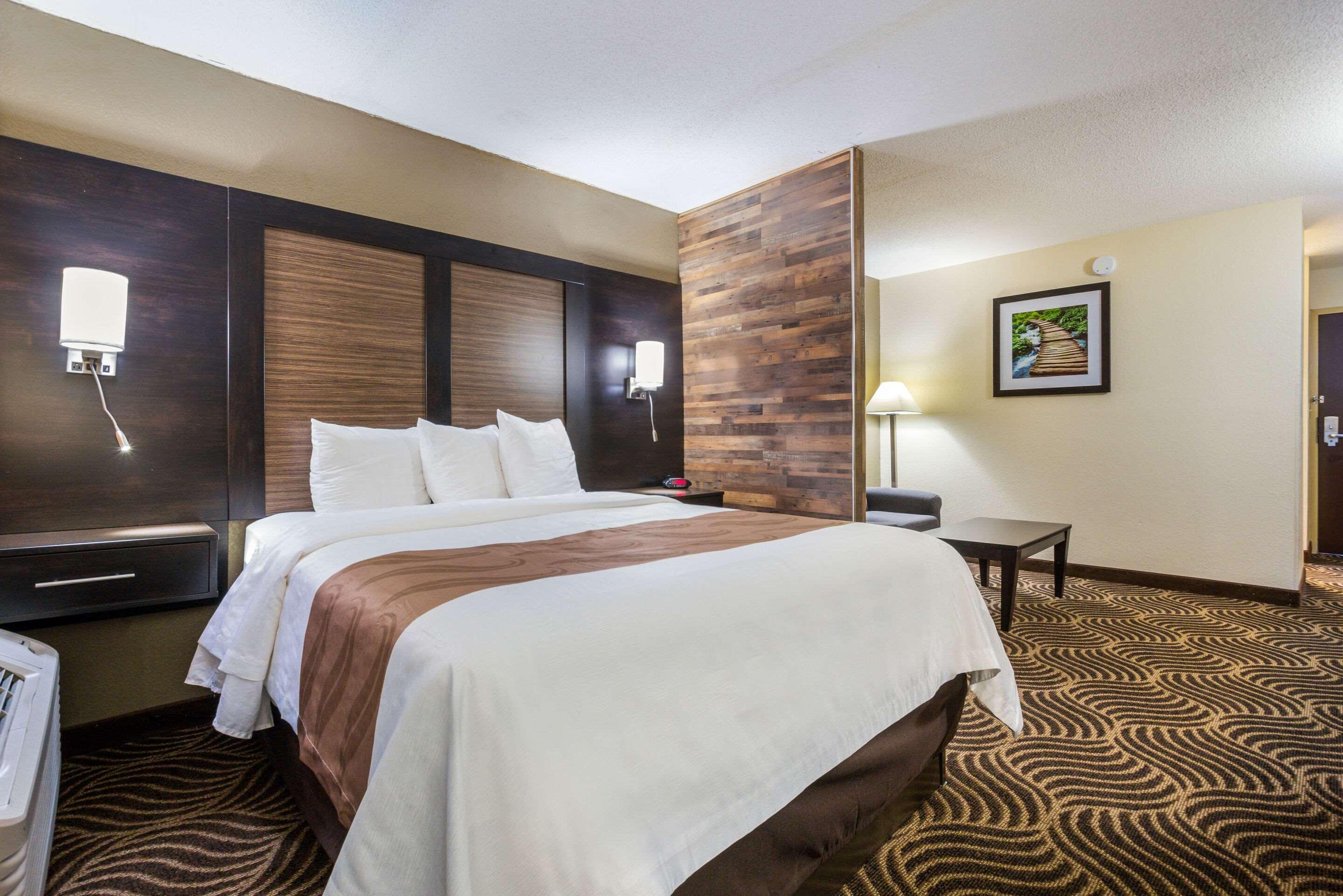 Quality Inn & Suites Florence - Cincinnati South Εξωτερικό φωτογραφία