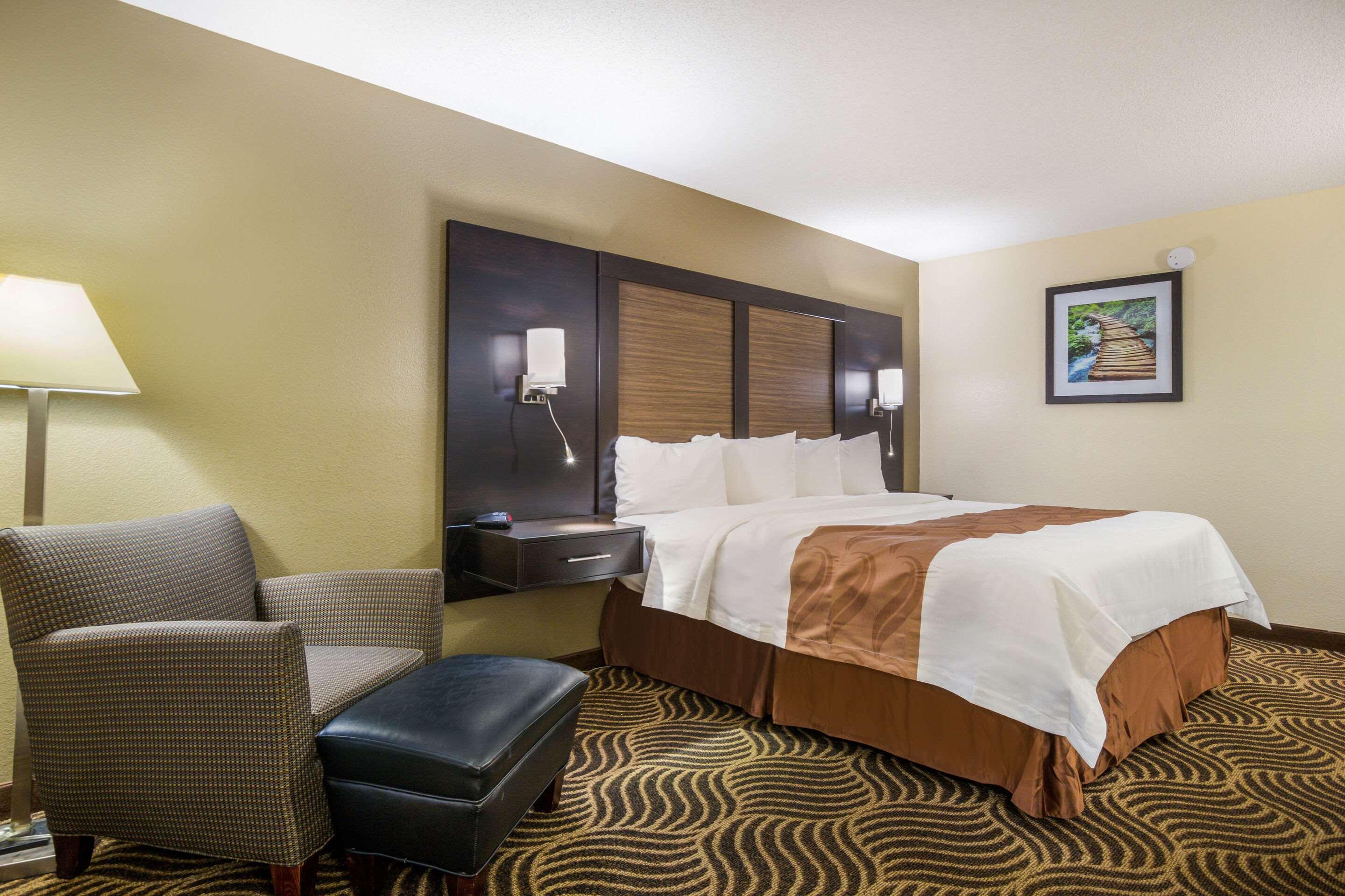 Quality Inn & Suites Florence - Cincinnati South Εξωτερικό φωτογραφία