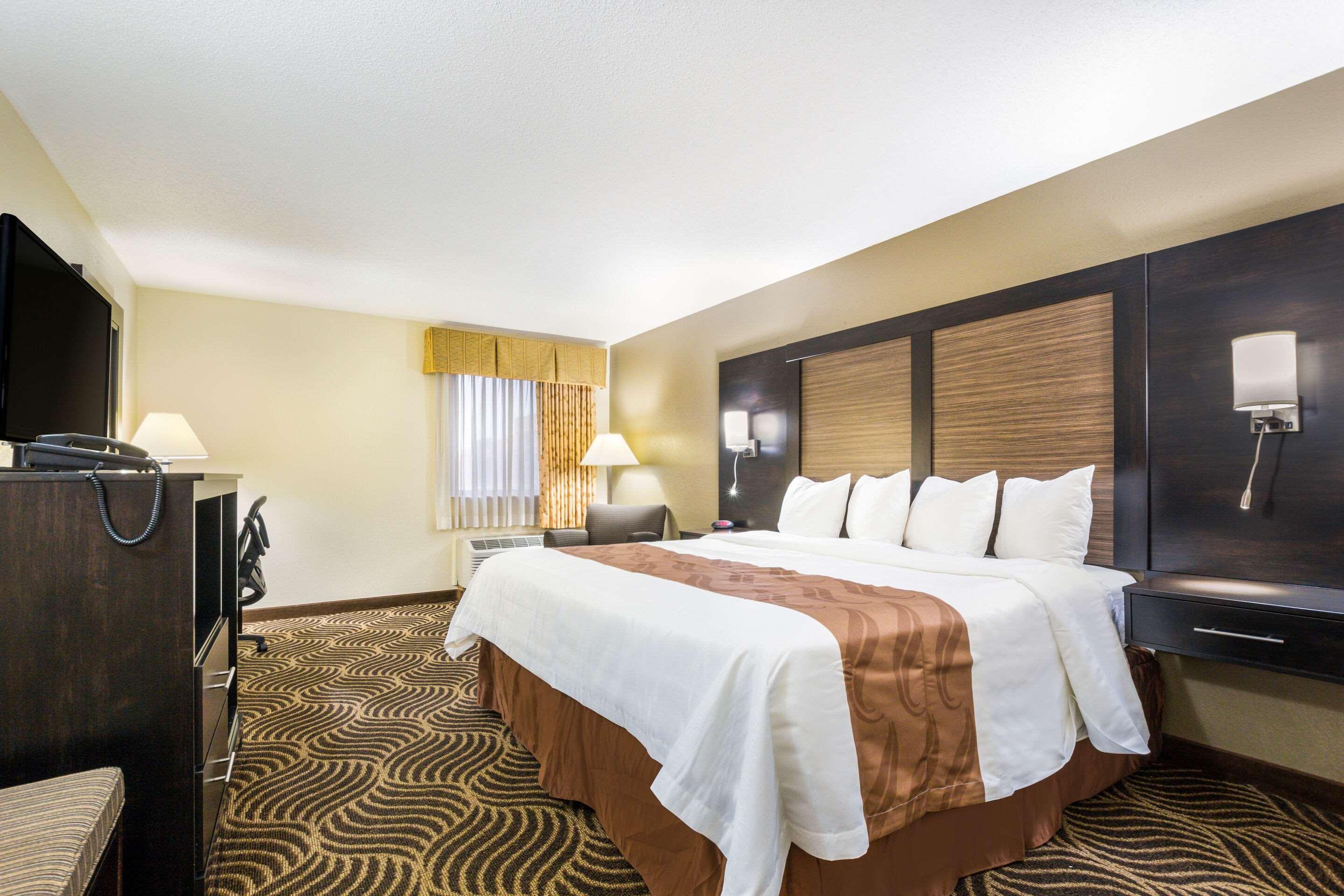 Quality Inn & Suites Florence - Cincinnati South Εξωτερικό φωτογραφία