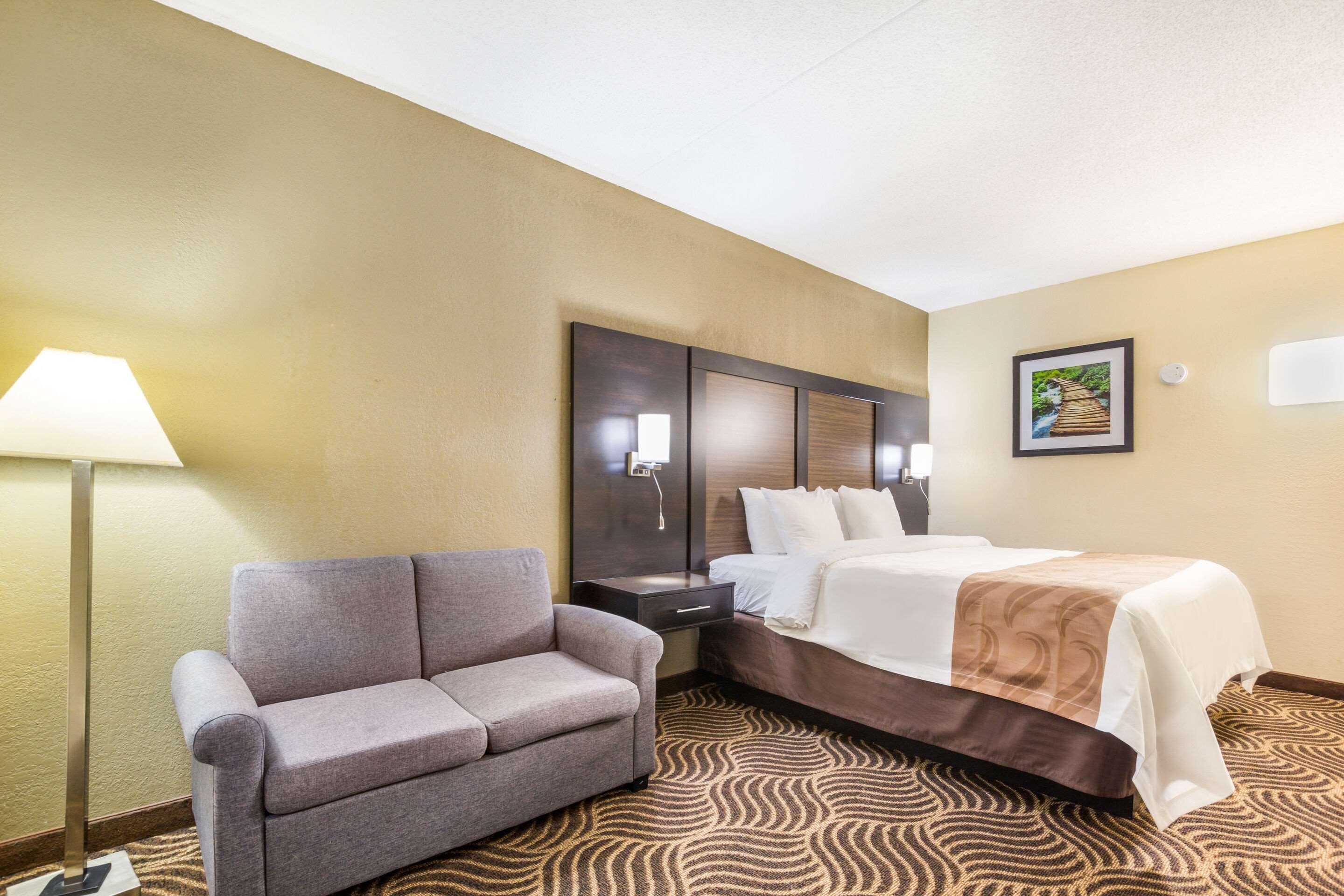 Quality Inn & Suites Florence - Cincinnati South Εξωτερικό φωτογραφία